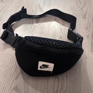 Nike crossbody Fanny Pack Black